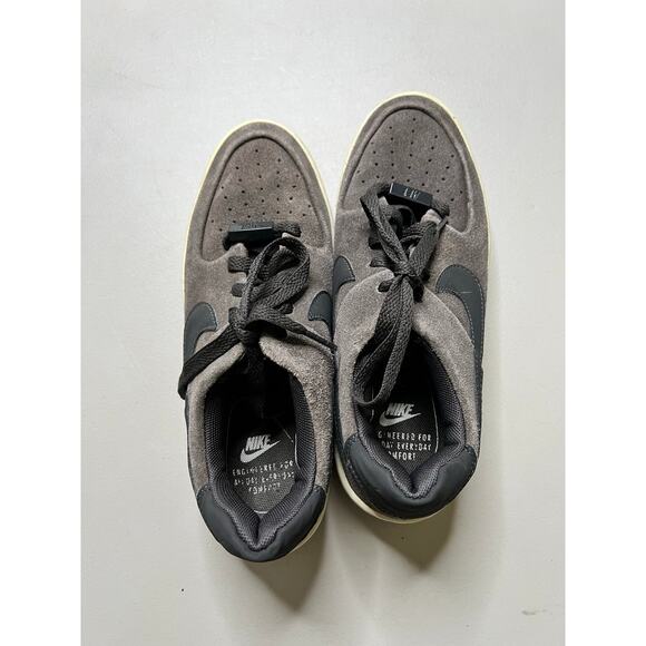 Nike Air Force 1 Sage Low Women’s Sz 6.5 AR5339-001 gray Suede Platform Sneakers - Picture 5 of 11